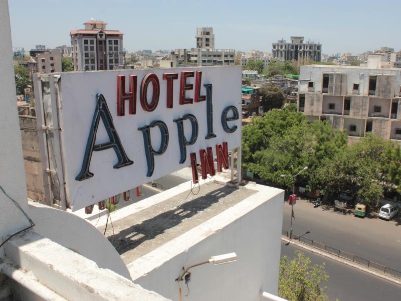 Hotel Apple Inn 아흐메다바드 외부 사진